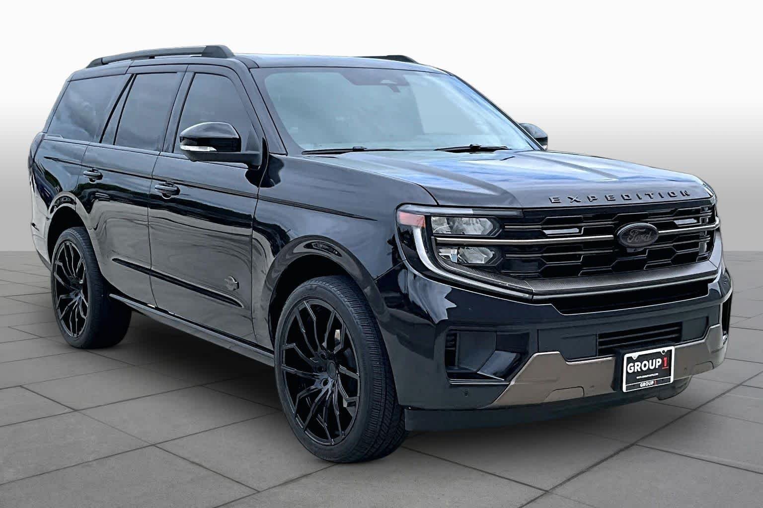 Used 2025 Agate Black Metallic Ford King Ranch image 3