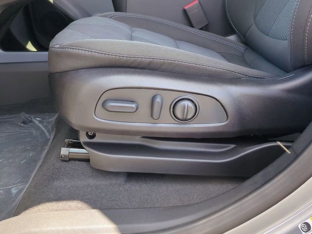 2027 Chevrolet Bolt LT - Photo 20