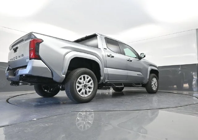 Used 2026 Silver Toyota SR5 image 37
