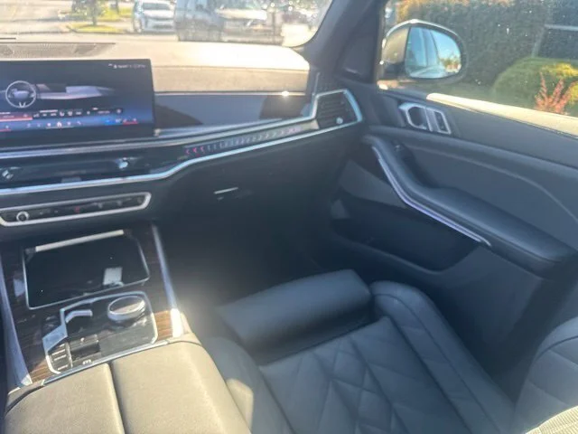 Used 2026 Gray BMW sDrive40i image 19