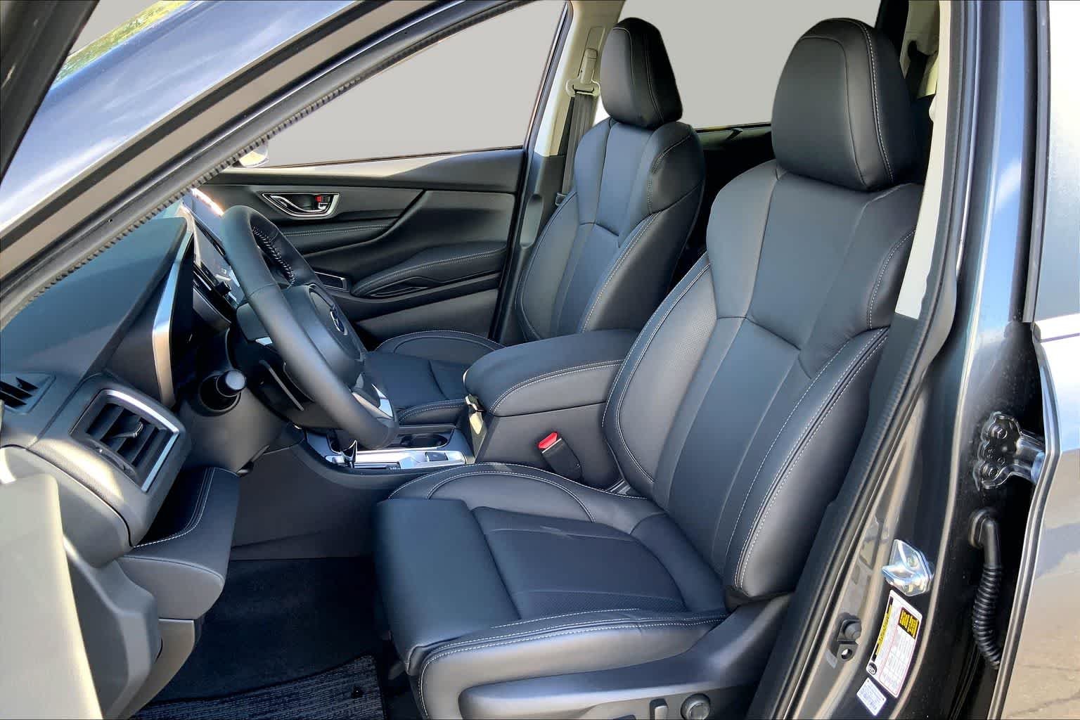 New 2026 MAGNETITE GRAY METALLIC Subaru Limited 7-Passenger image 9