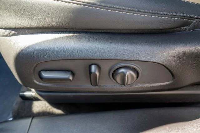 Used 2021 Black Chevrolet ACTIV image 19