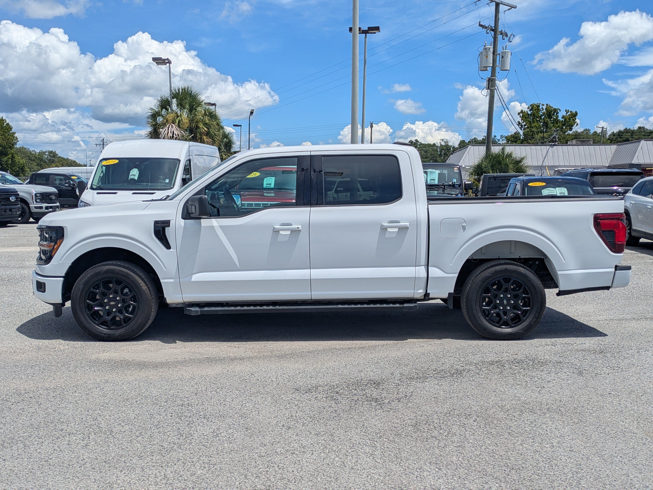Used 2025  Ford XLT image 7