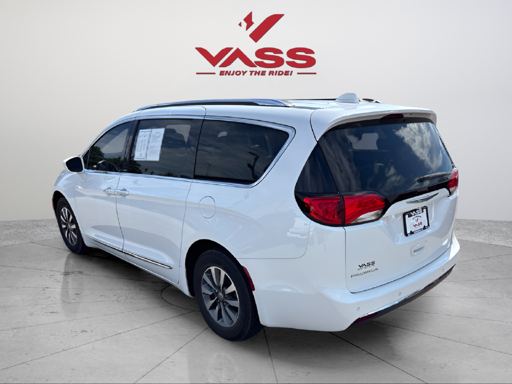 Used 2020 White Chrysler Touring L Plus image 3