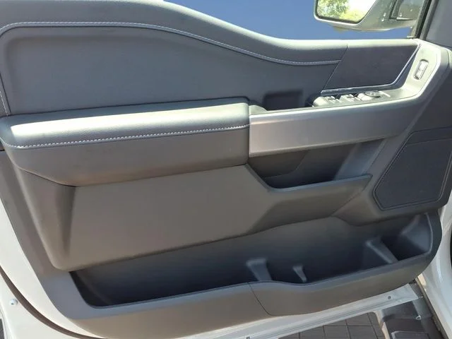 New 2026 Avalanche Ford XLT image 17
