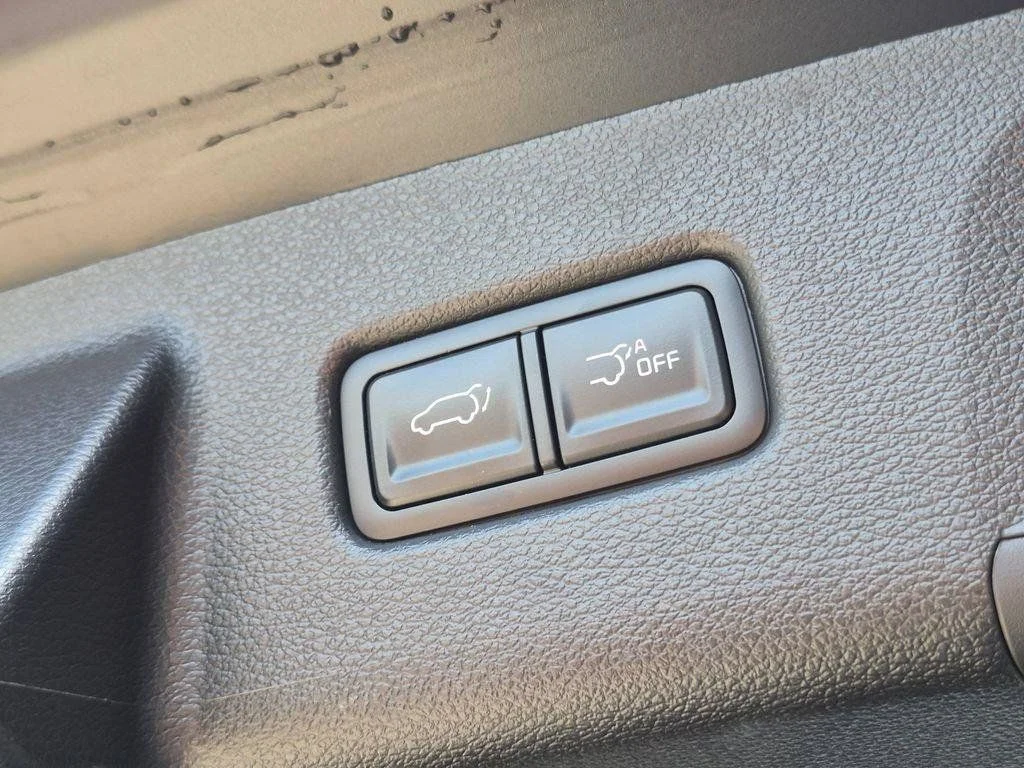 Used 2024 Black Kia SX X-Line image 11