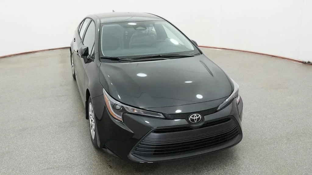 New 2026 Midnight Black Metallic Toyota LE image 8