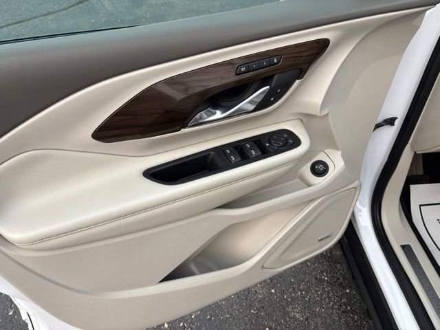Used 2020 White GMC Denali image 21