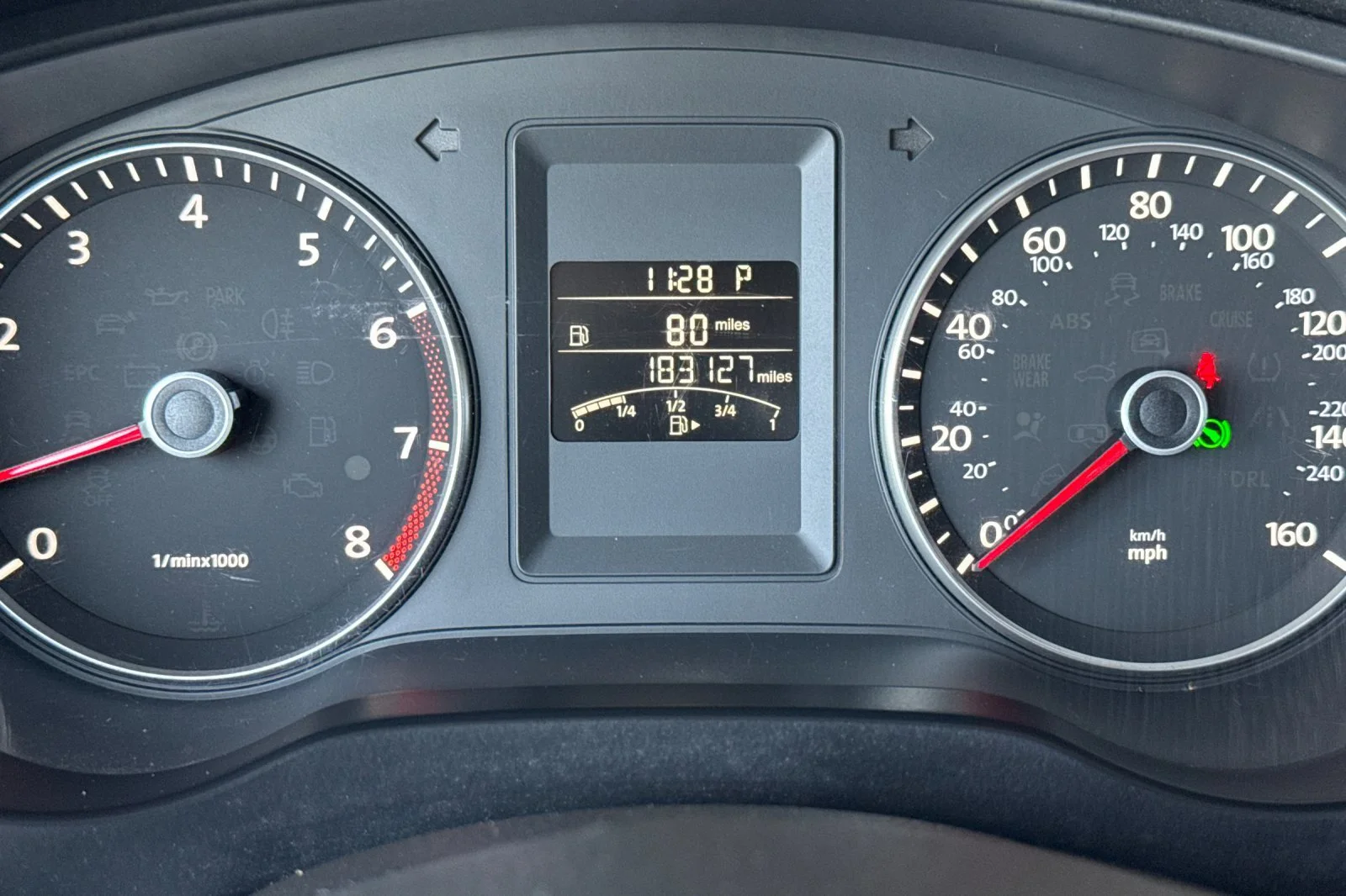Used 2013 Red Volkswagen 2.5L SE image 21