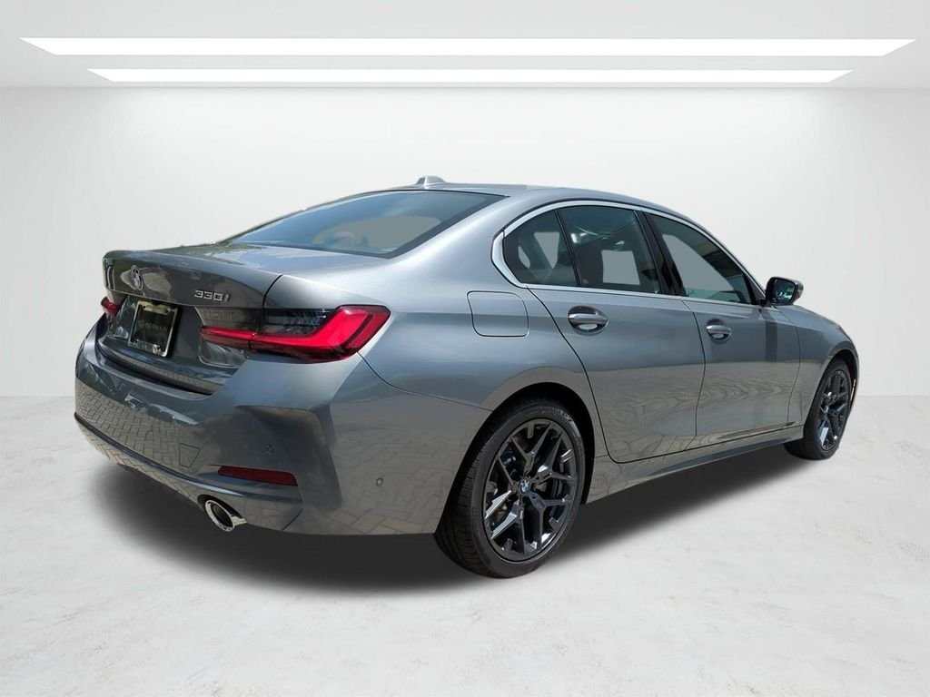 New 2026 Skyscraper Grey Metallic BMW 330i image 4