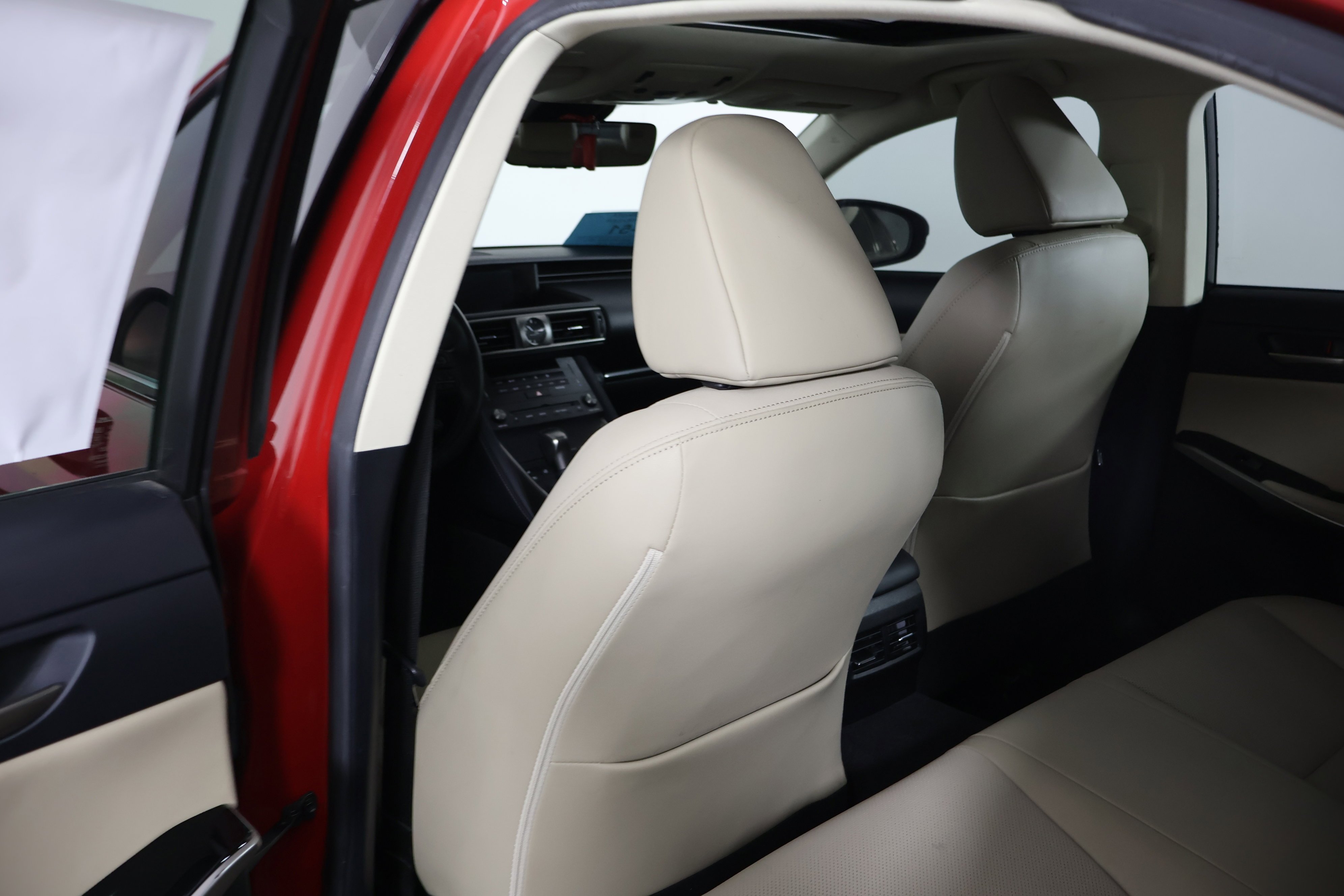 2019 Lexus IS 300 - Photo 51