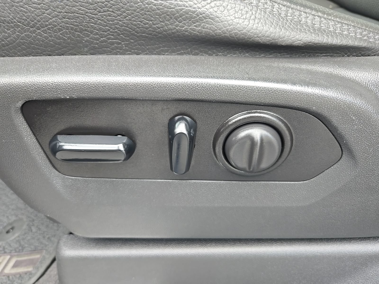 Used 2021 ONYX BLACK GMC Denali image 46