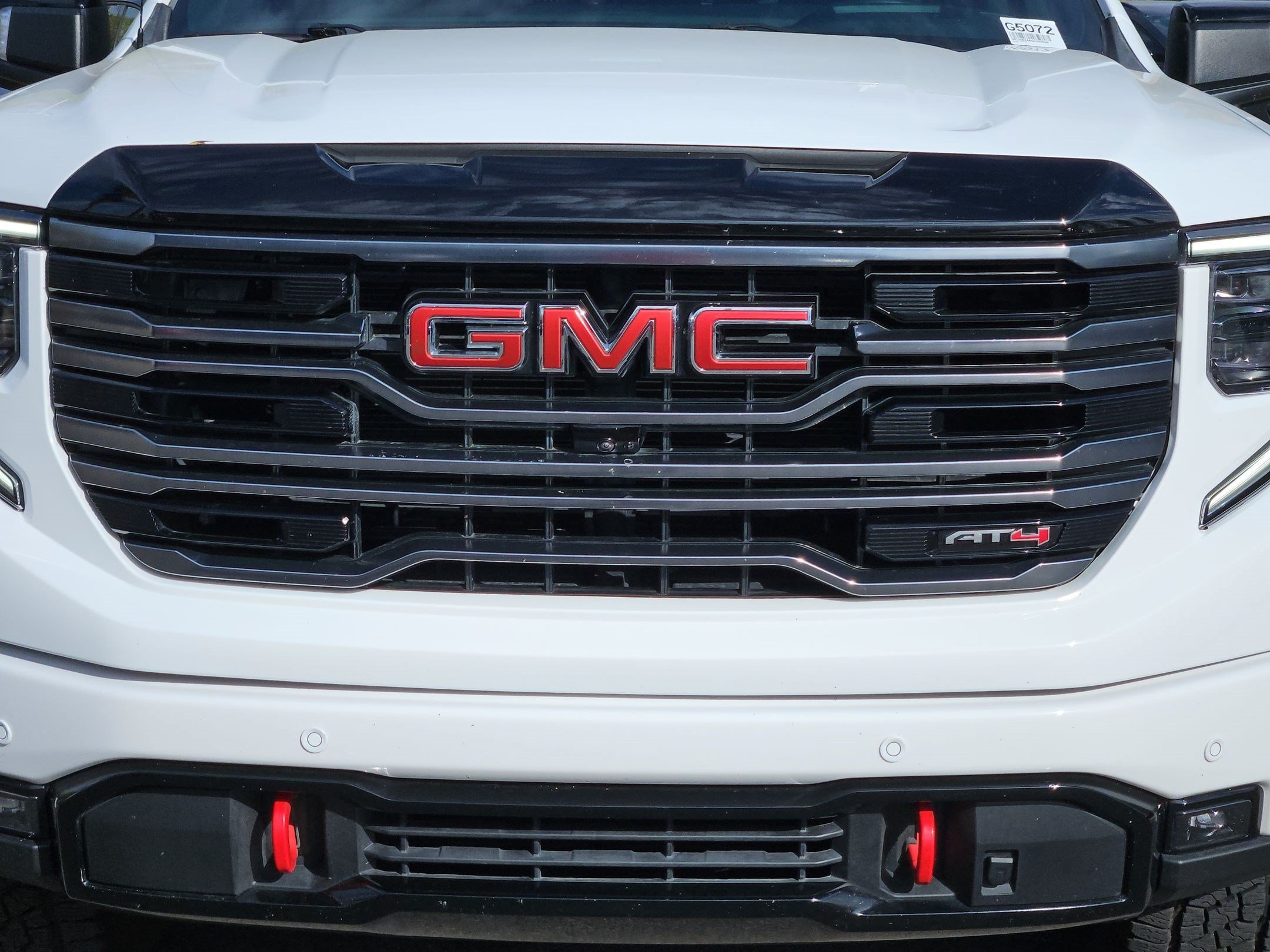 Used 2025 Summit White GMC AT4 image 10
