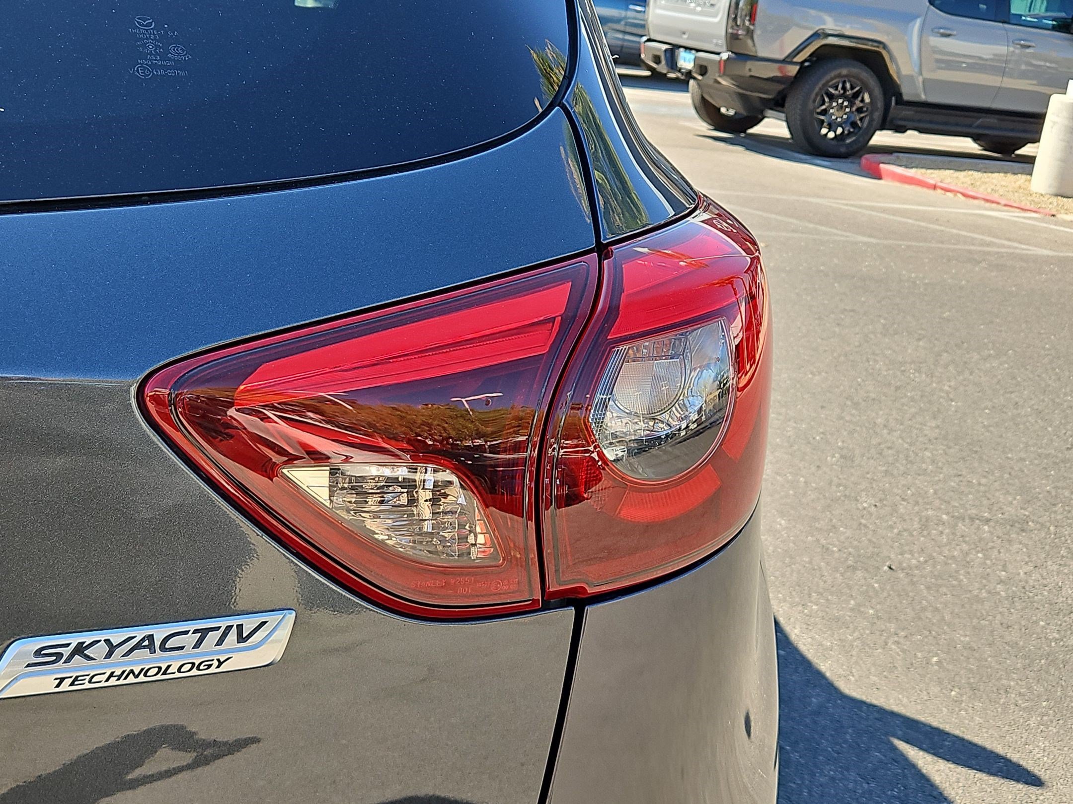 Used 2016 Meteor Gray Mica Mazda Grand Touring image 11