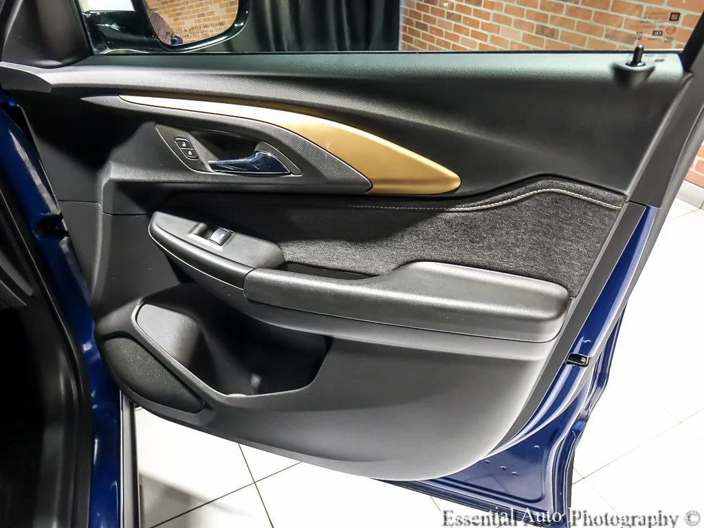 Used 2023 BLUE GLOW METALLIC Chevrolet ACTIV image 27