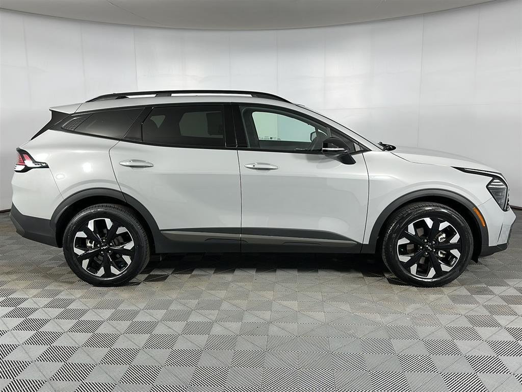 Used 2024 Wolf Gray Kia X-Line image 27