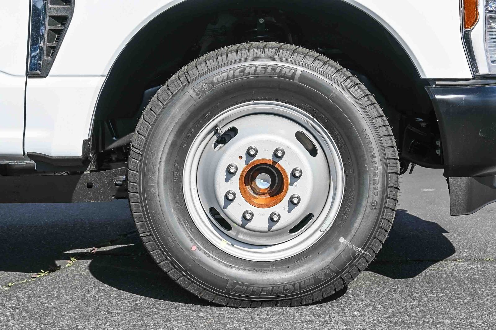 New 2026 Oxford White Ford F-350® XL image 9