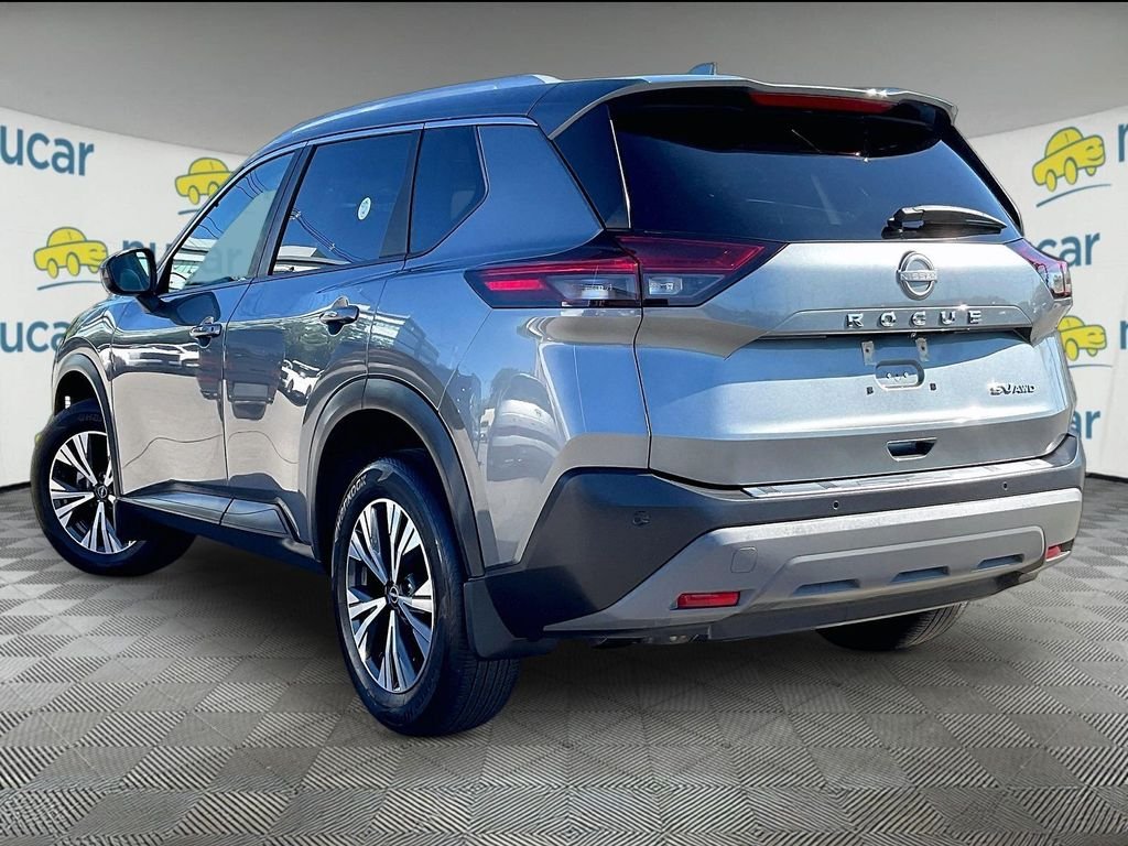Certified Used 2023 Gray Nissan SV image 4