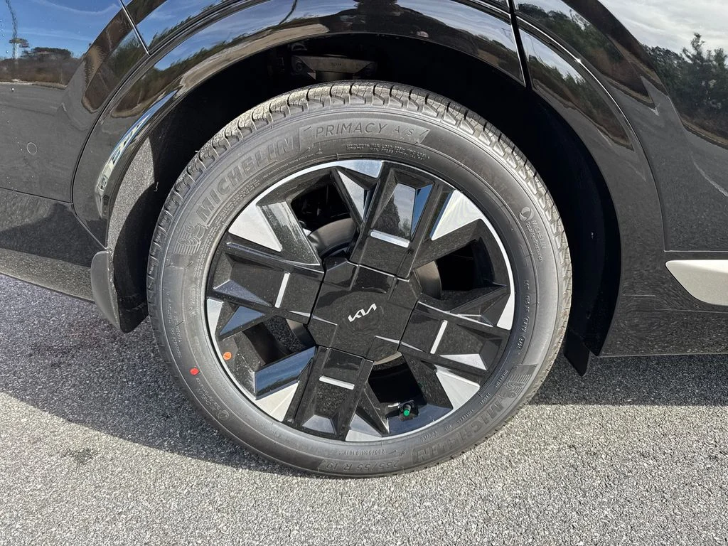 New 2026 Black Kia SX-Prestige image 17