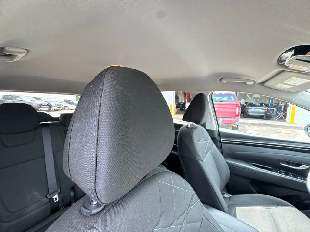 Used 2022 Quartz White Hyundai SEL image 33