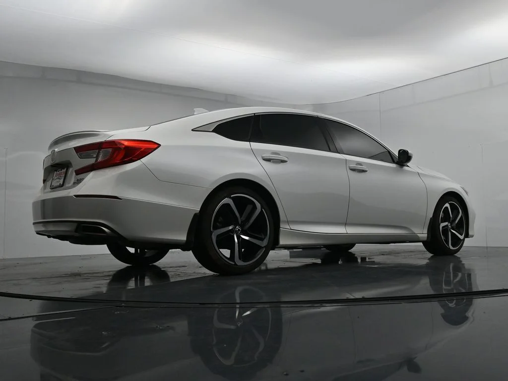Used 2019  Honda Sport 2.0T image 36