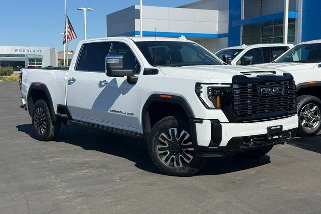 New 2026 Summit White GMC Denali Ultimate image 2
