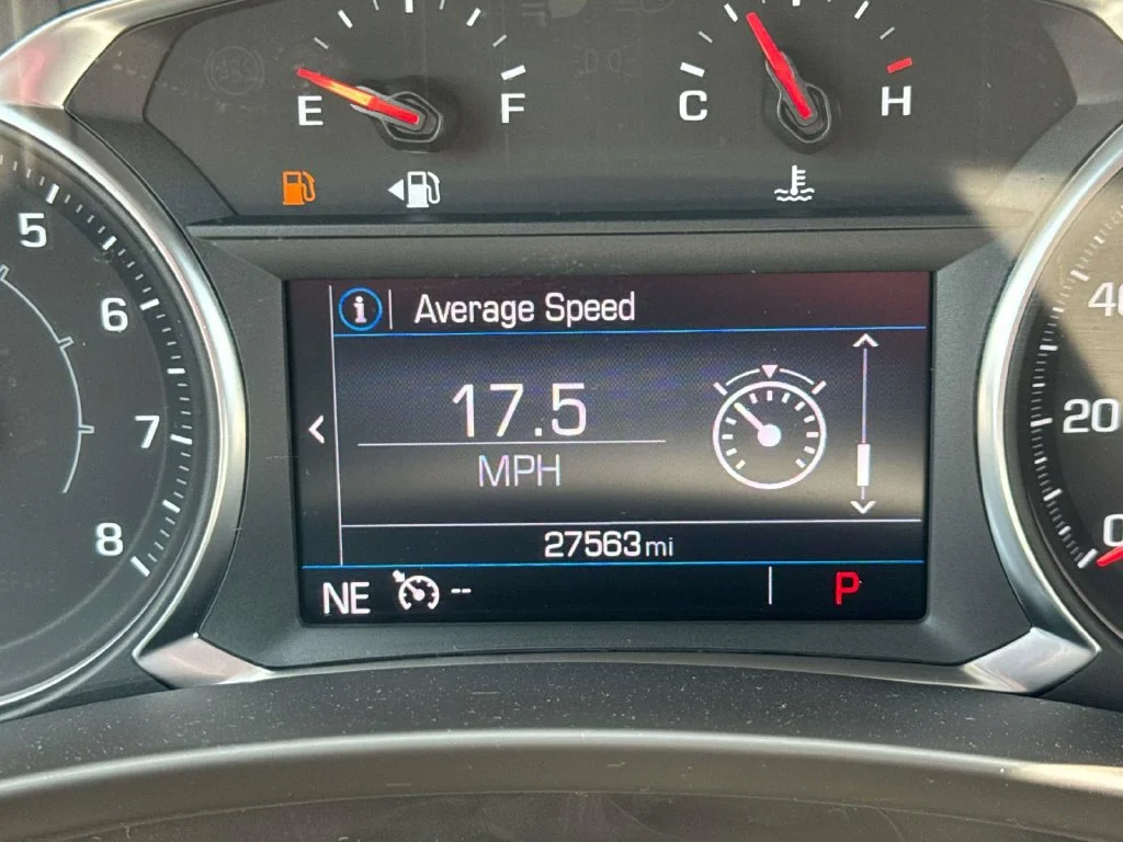 Used 2024 White GMC SLE image 37