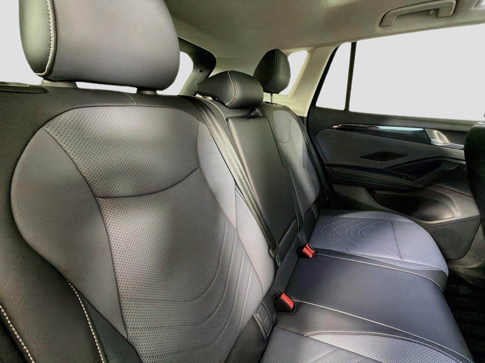 New 2026 Deep Black Pearl Volkswagen SE image 25