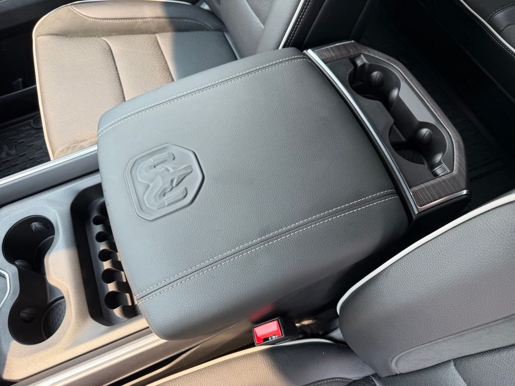 2026 RAM 1500 Laramie - Photo 28