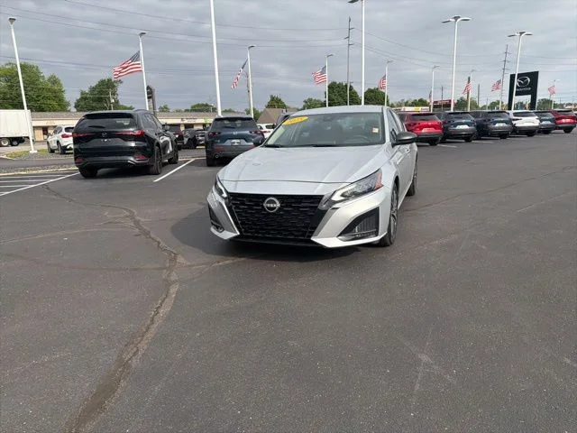 2025 Nissan Altima SV - Photo 21