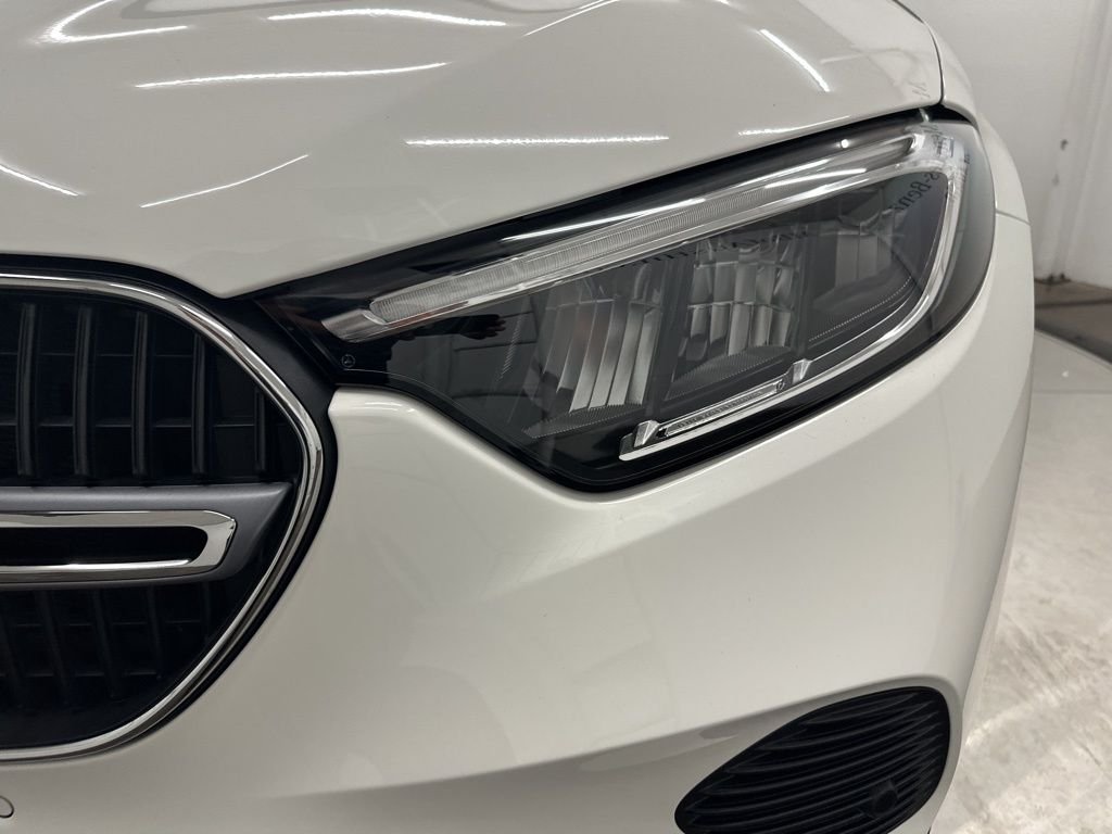 New 2026 Polar White Mercedes-Benz GLC 300 image 31