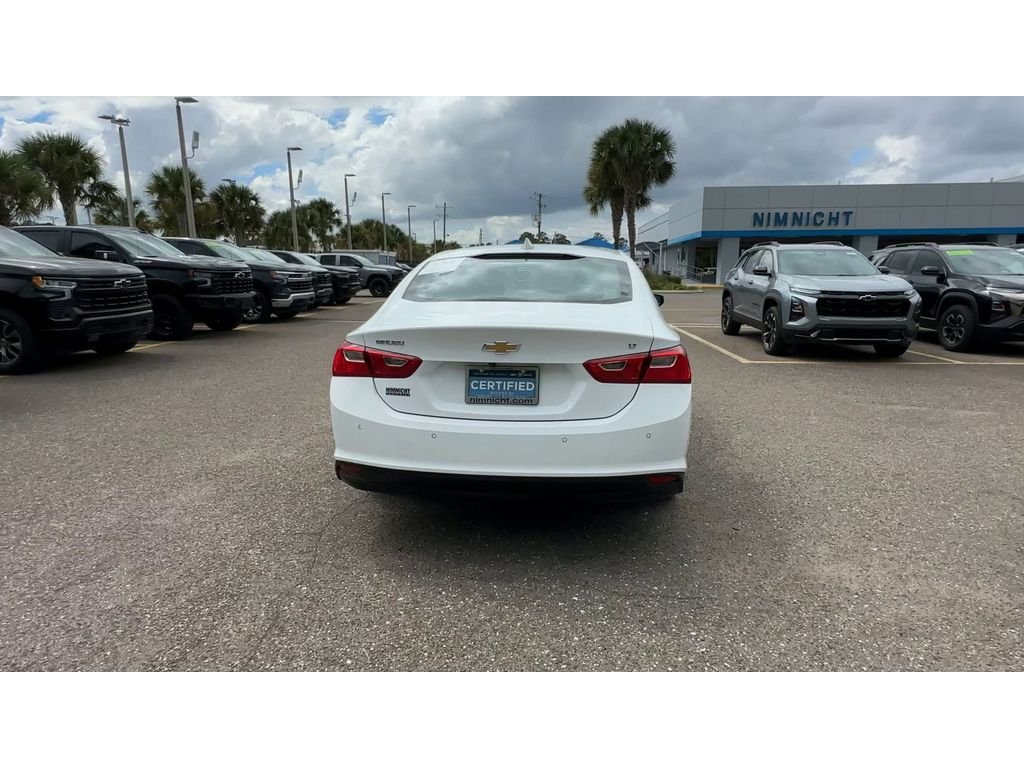 Used 2024 Summit White Chevrolet 1LT image 3