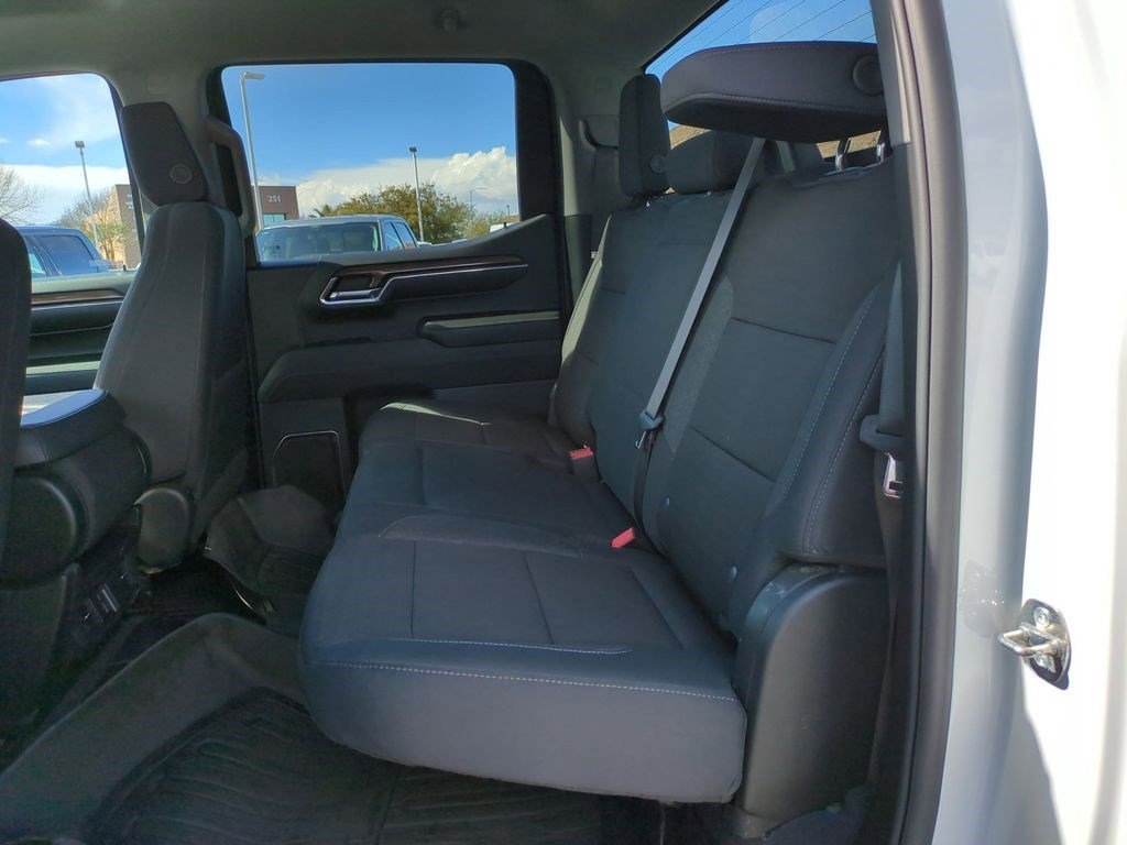 Used 2024 White Chevrolet LT image 26