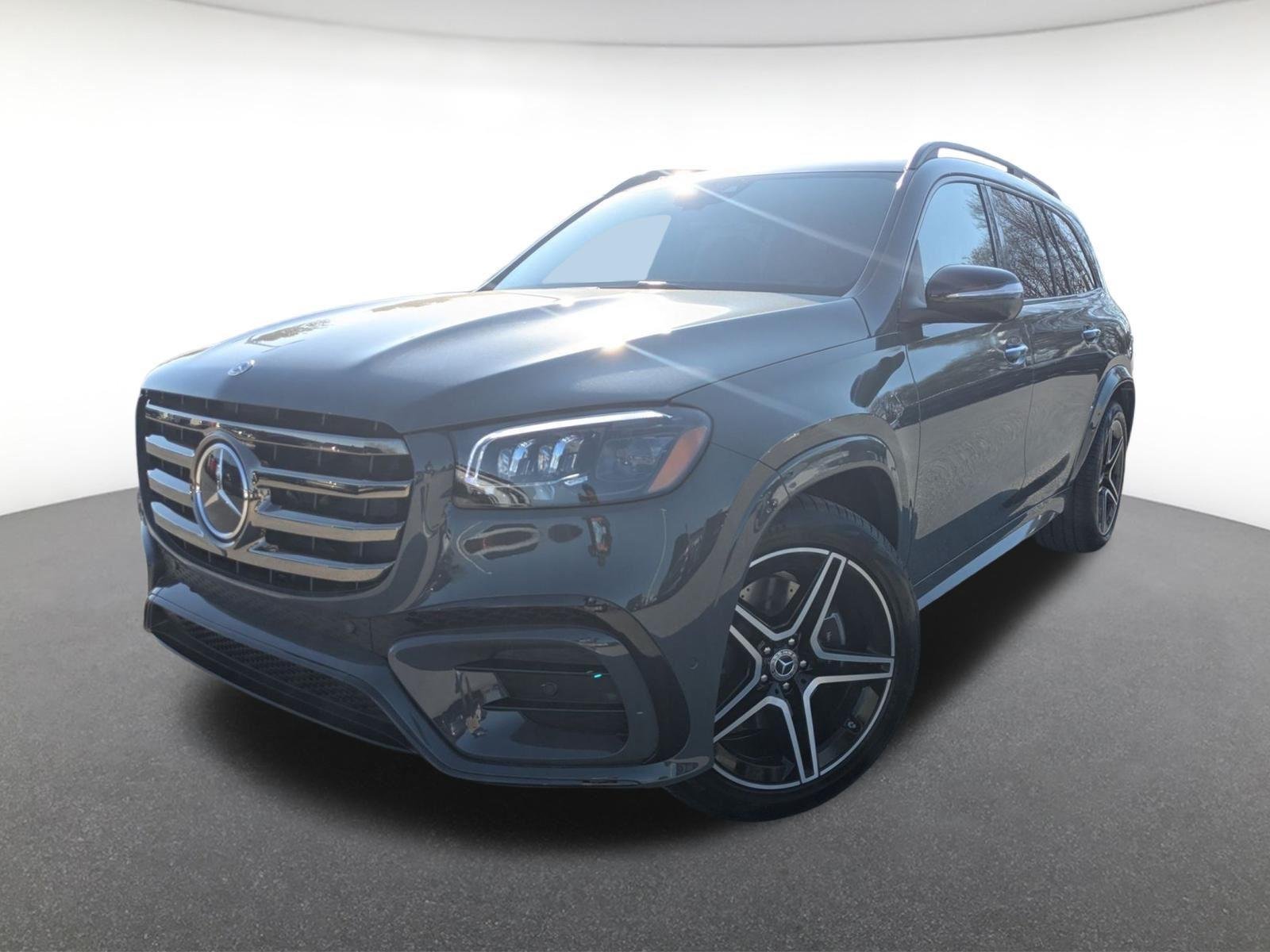 New 2026 MANUFAKTUR Silicon Grey Mercedes-Benz GLS 450 image 1