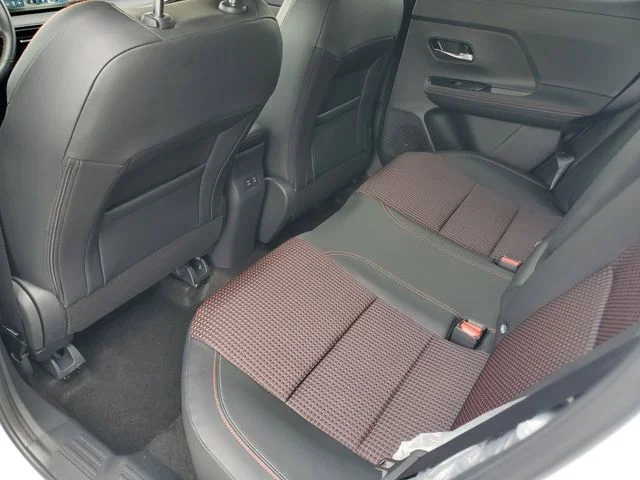 Certified Used 2025 White Nissan SR image 7