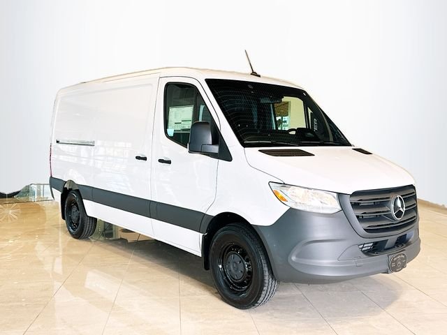2026 Mercedes-Benz Sprinter 2500 Cargo 144 WB