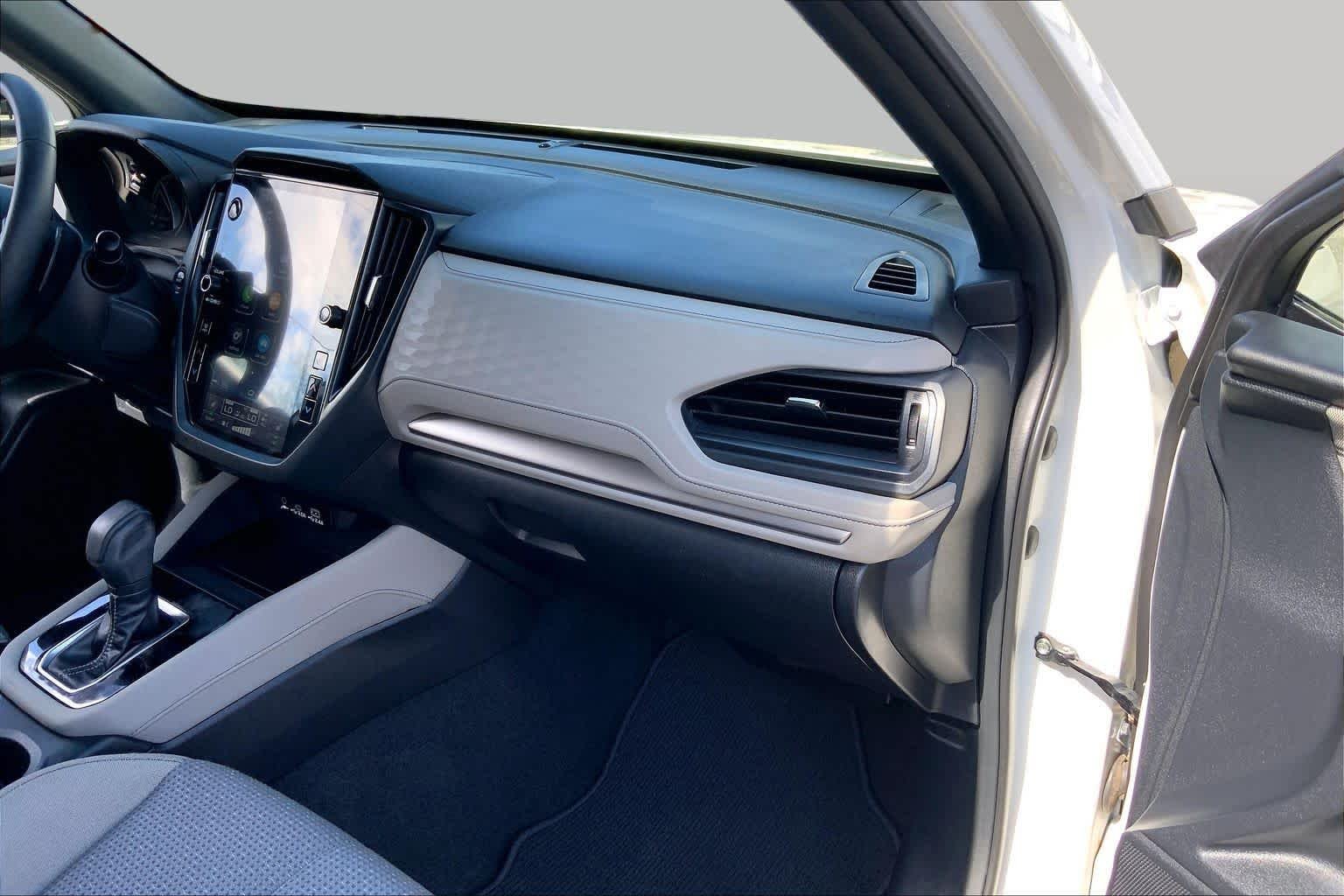 Used 2025 Crystal White Pearl Subaru Premium Hybrid image 16