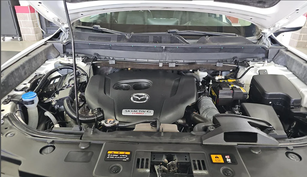 Used 2023 White Mazda Touring Plus image 22