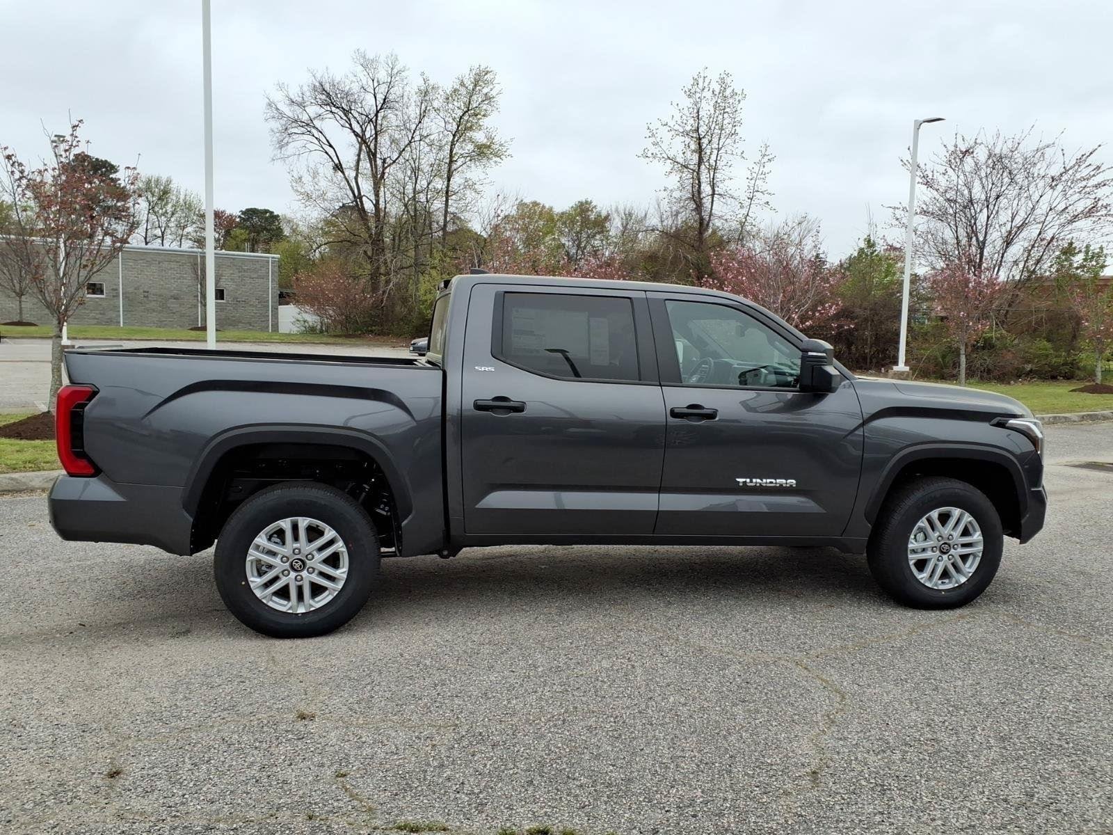 2026 Toyota Tundra SR5 - Photo 4