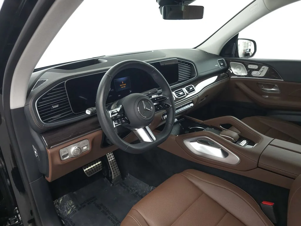 Used 2026 Black Mercedes-Benz GLS 450 image 9