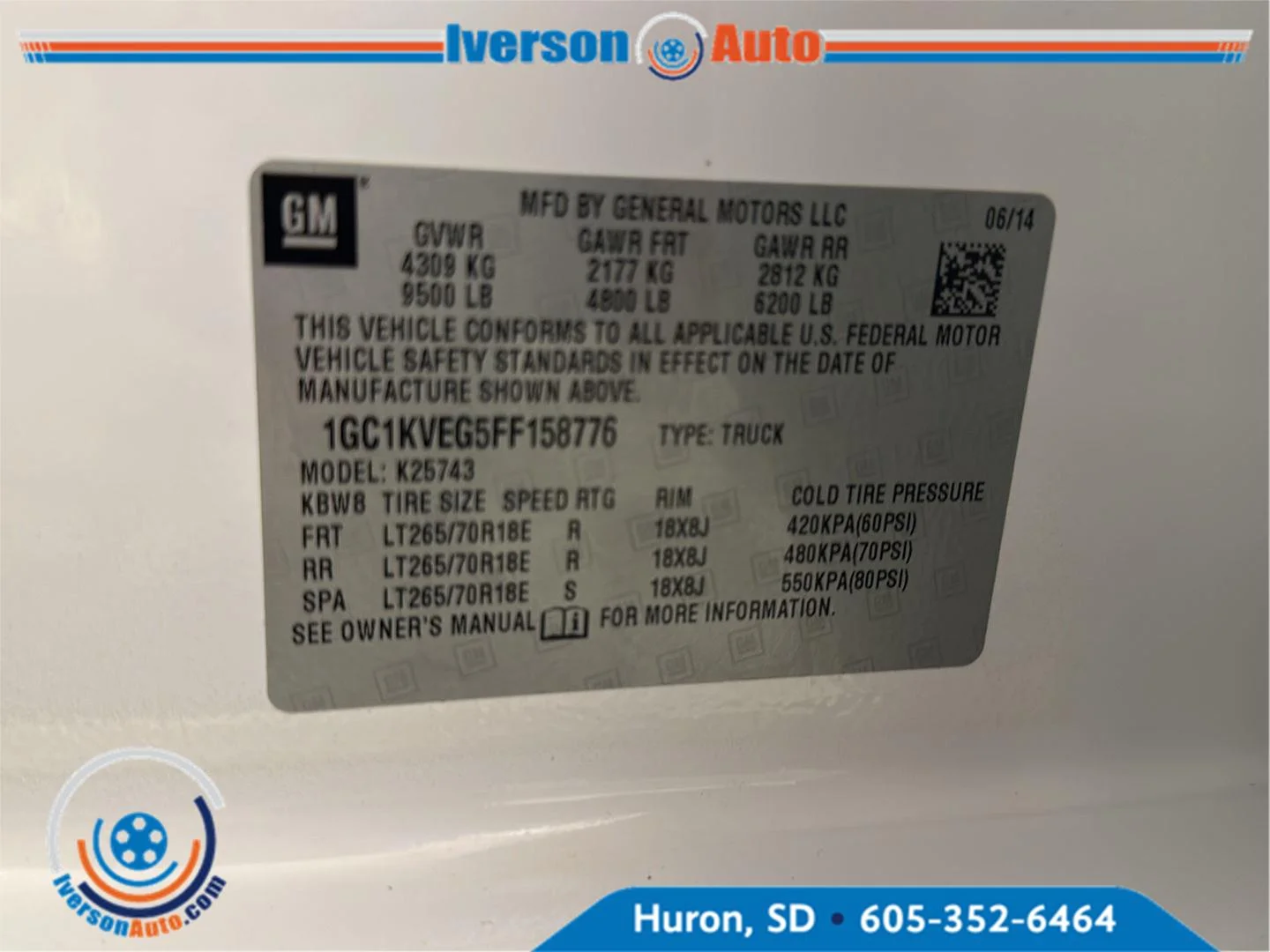 Used 2015 Summit White Chevrolet LT image 12