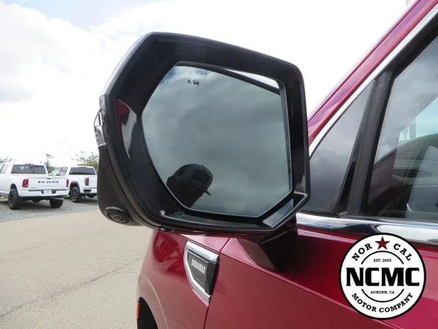 2023 GMC Yukon Denali - Photo 12