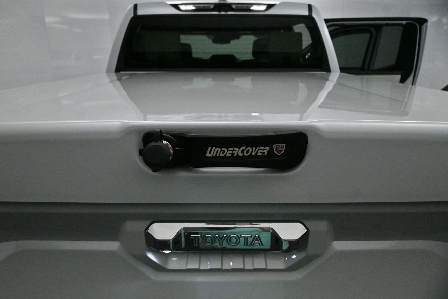 Used 2023 White Toyota Capstone Hybrid image 10