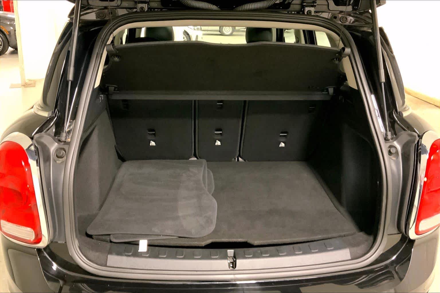 Used 2019 Midnight Black Metallic MINI Cooper image 9