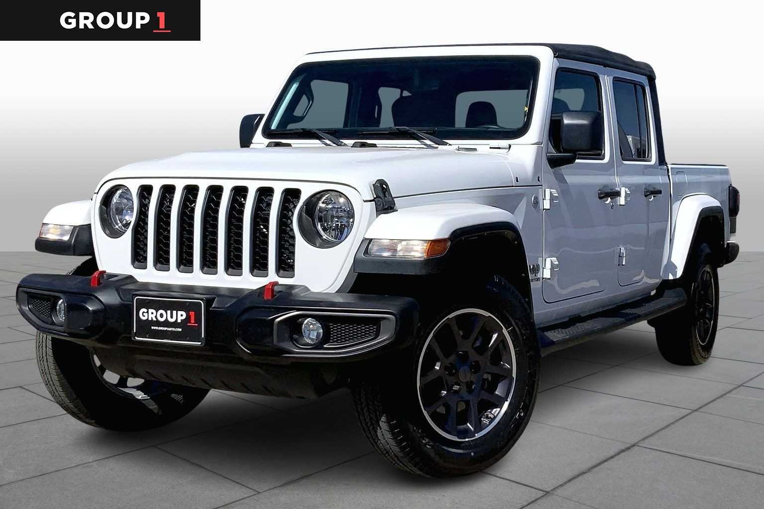 2022 Jeep Gladiator Overland's photo