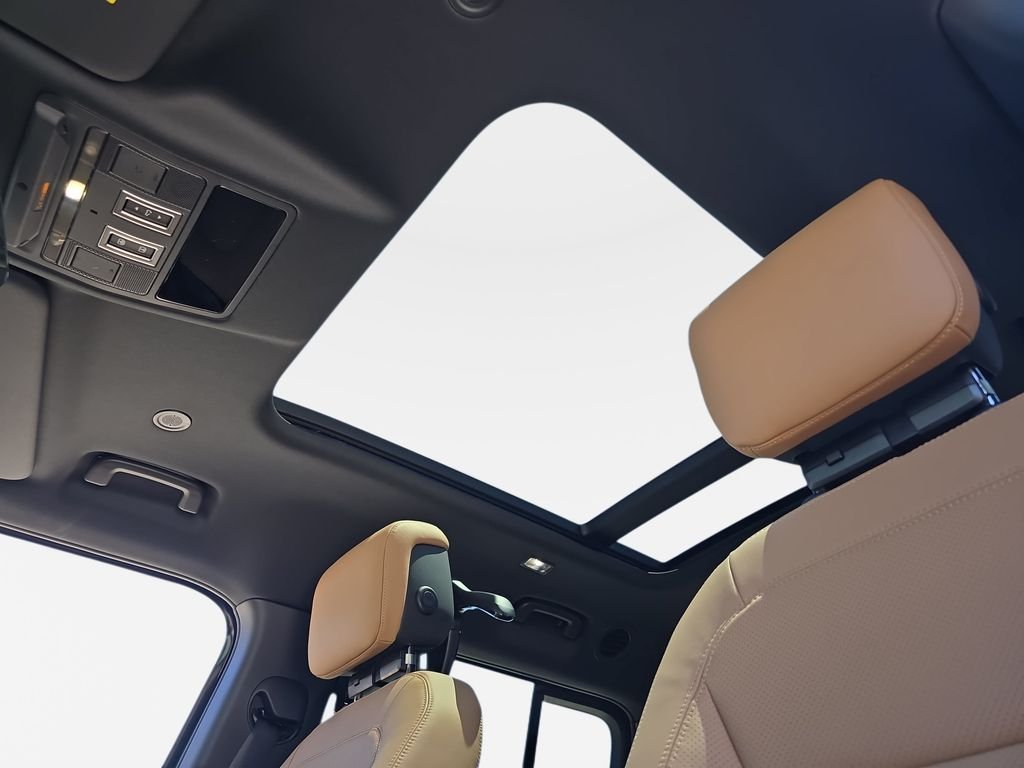 New 2026 Woolstone Green LAND ROVER S image 31