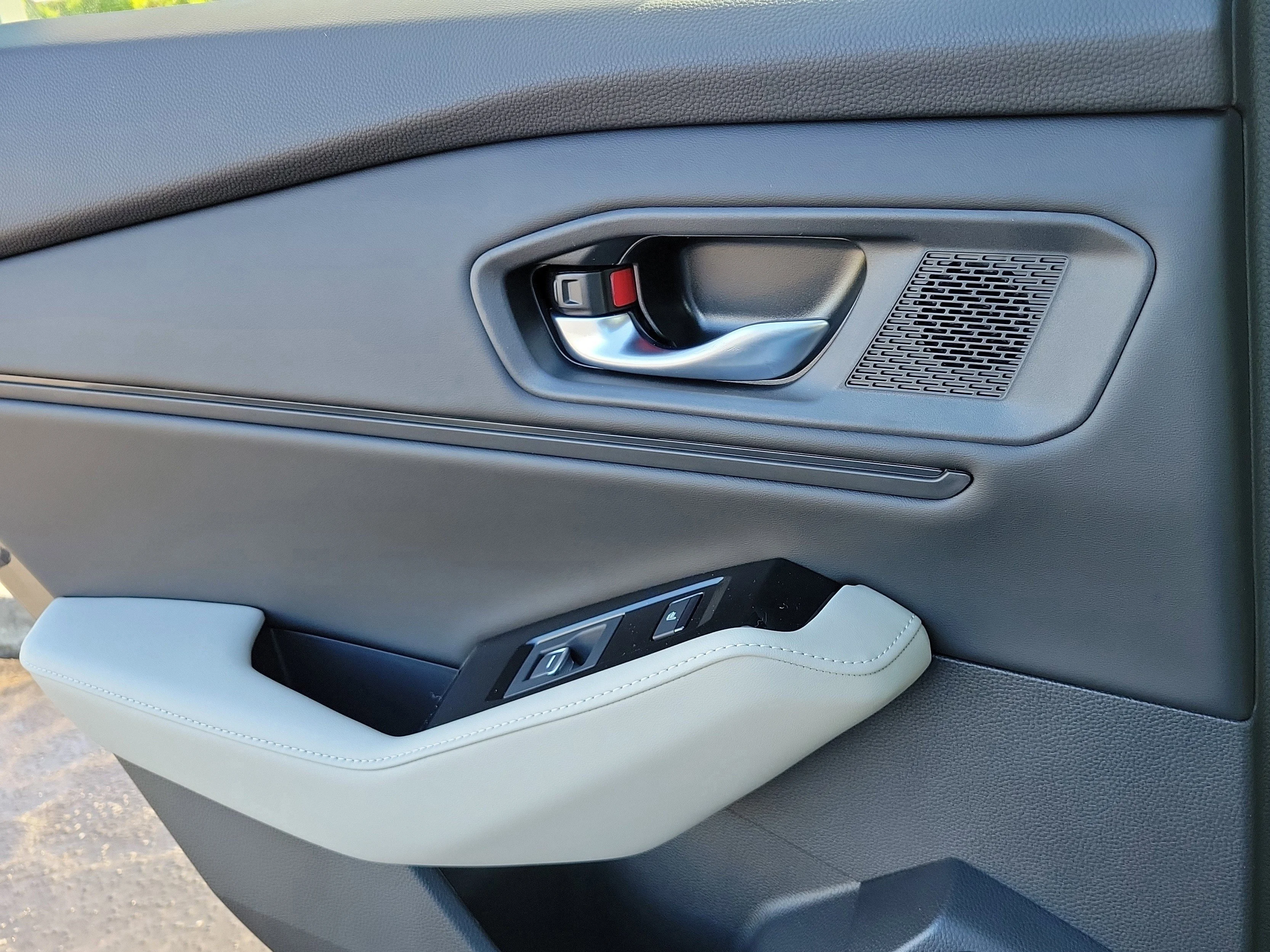 New 2026 Platinum White Pearl Honda Touring image 25