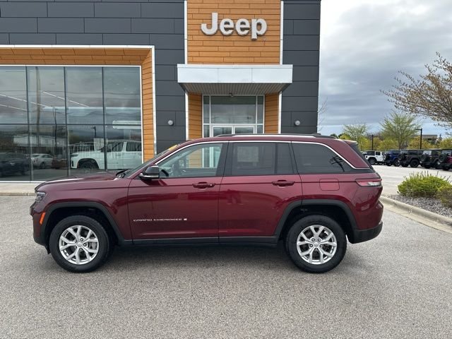 Used 2024 Red Jeep Limited image 10
