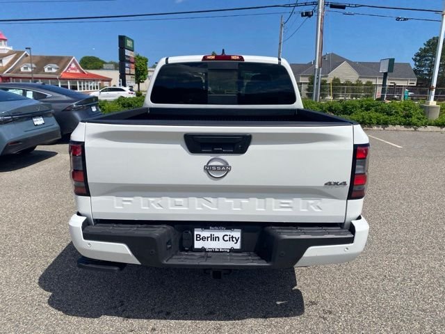 New 2026 Glacier White Nissan Crew Cab SV image 23