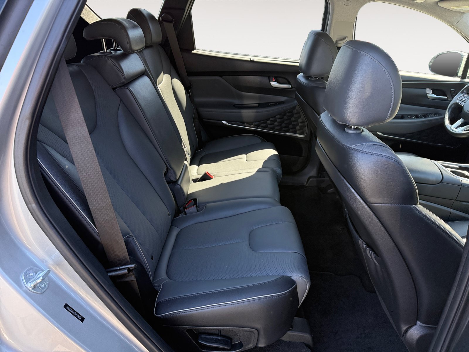 Certified Used 2023 Shimmering Silver Hyundai Limited image 18